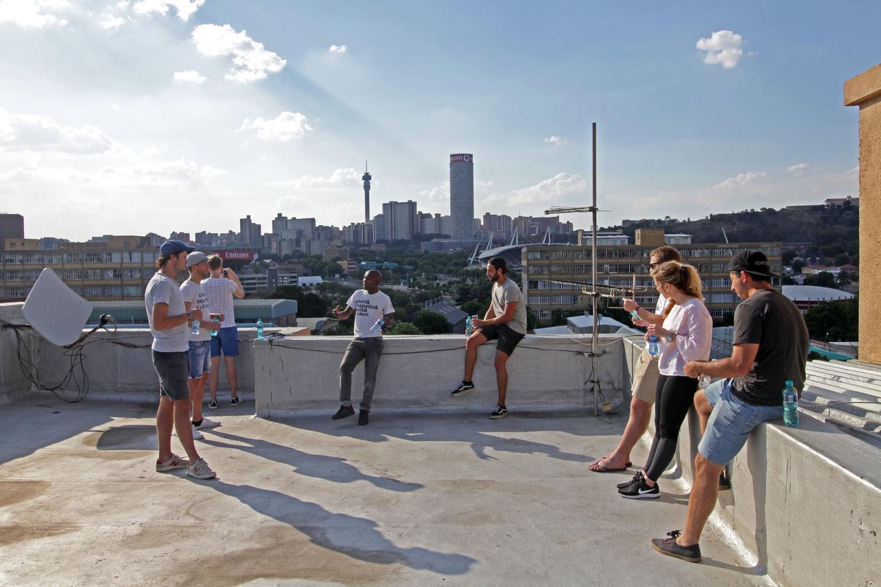 Curiocity Backpackers Йоханнесбург Экстерьер фото