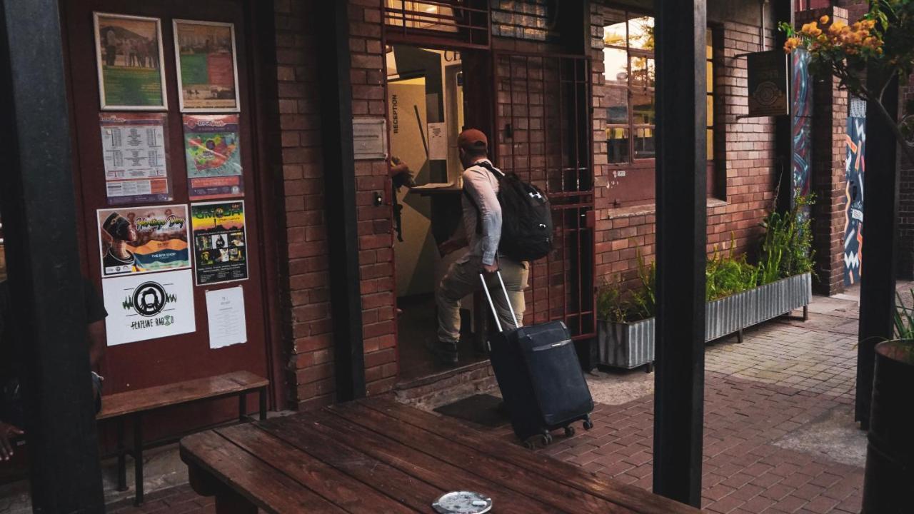 Curiocity Backpackers Йоханнесбург Экстерьер фото